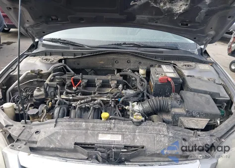 2006 Mazda Mazda6 I z USA, uszkodzony, nr VIN 1YVFP80C665M10371